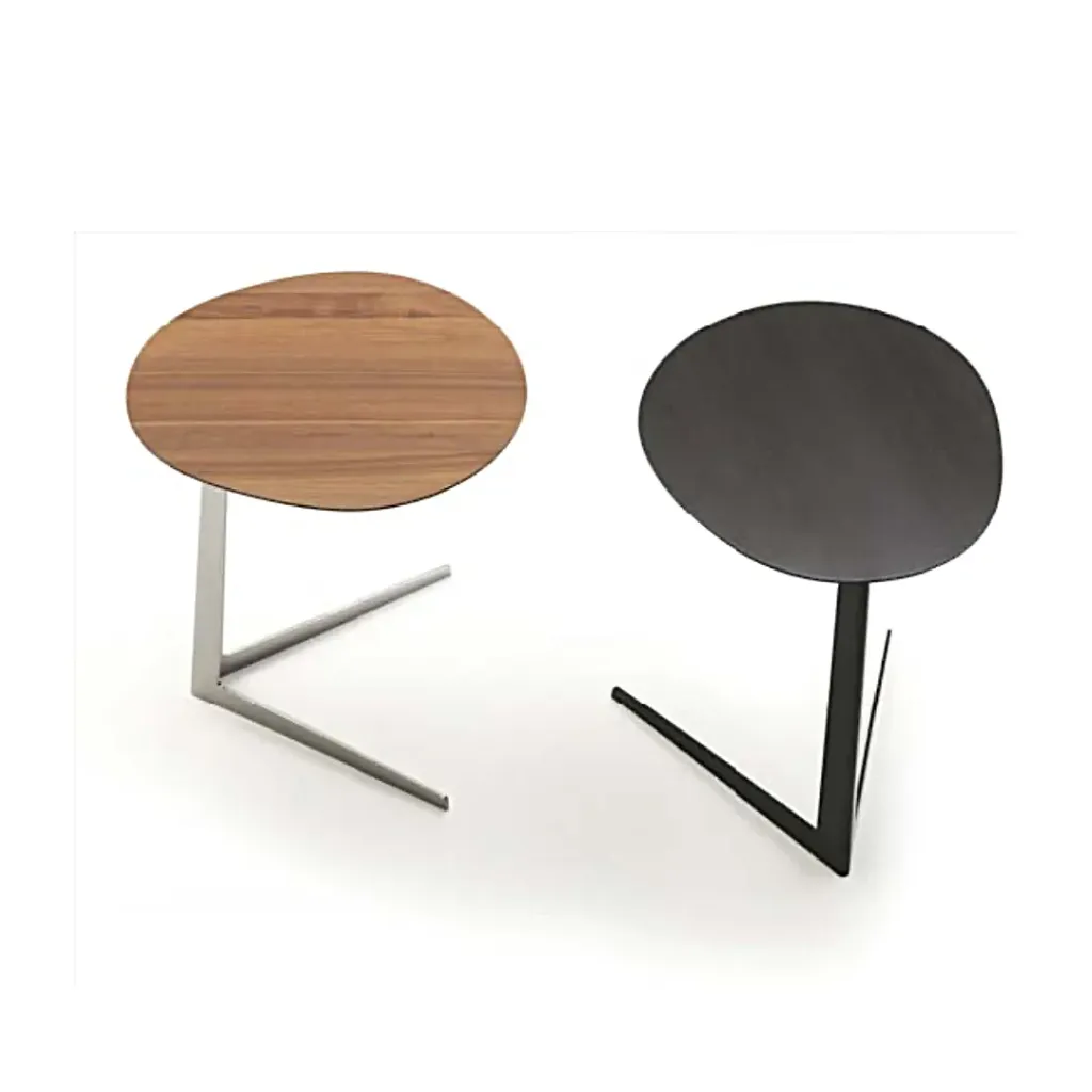 Oval coffee table